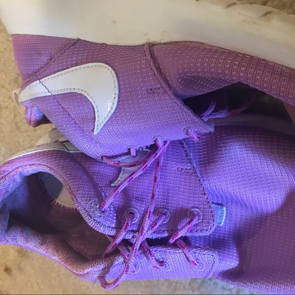 Purple/Pink Roshe Run - Picture 3 of 5